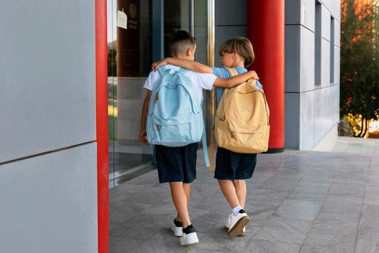 Cómo Elegir el Calzado Correcto para el Colegio: Guía Definitiva - PAPOS