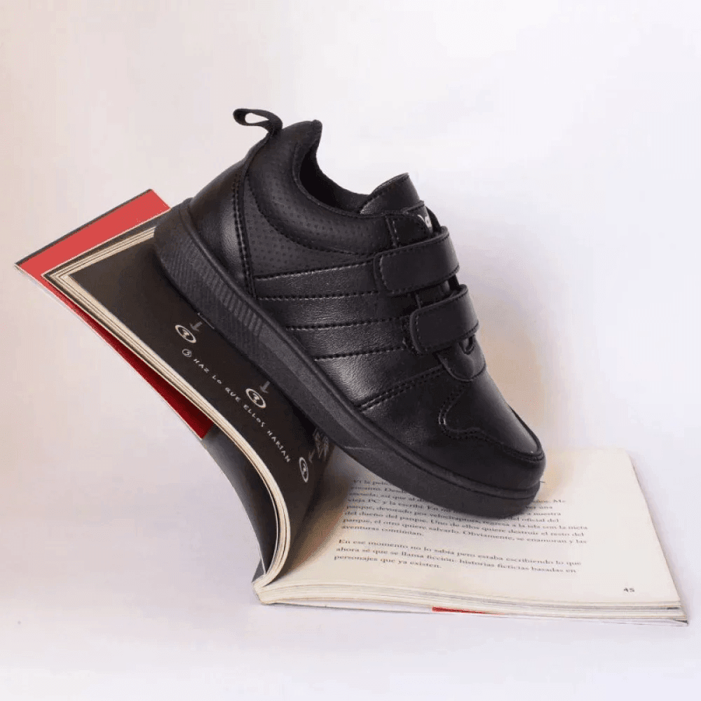 Zapatos negros discount para niños