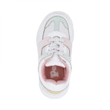 Pastiche Green - PAPOS Calzado Infantil Colombiano Tenis para Niñas, de hermosos colores que le da un toque muy moderno y exclusivo. Cierre de cordones que se adapta perfecto a cualquier tipo de empeine. Suela con muy buena adherencia al suelo y resistencia al desgaste e increiblemente liviana.
